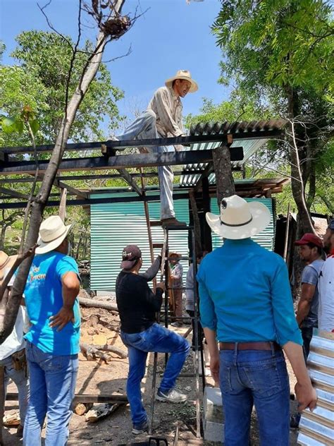 Guatemaltecos Construyeron Vivienda A Familia De Escasos Recursos En