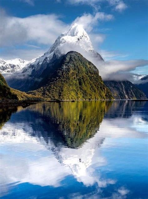 Earthly Enchantment Milford Sound Scenery Pictures New Zealand