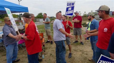 Striking Gm Workers Enjoy Even More Support