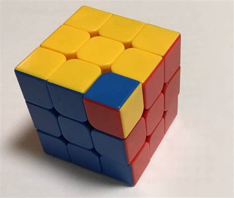 If your white layer of your cube looks like the picture here, you have completed one third of the rubik's cube and you can now move to stage 4! This speedcube / Rubik's cube. : oddlyunsatisfying