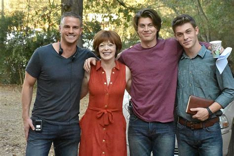 Two desperate brothers sacrifice to earn a college scholarship and the brothers' ticket out of town. Watch Run the Race (2019) For Free on 123movies Business