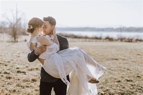 40 Bride And Groom Poses List Classical And Creative