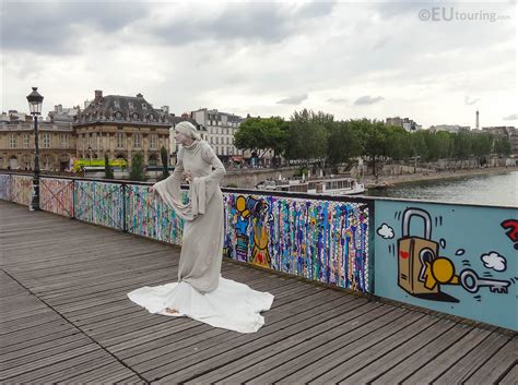 Photos Of Human Statue On The Pont Des Arts In Paris Page 212