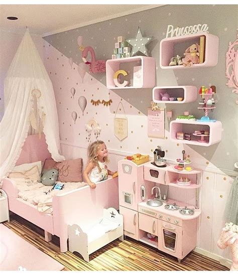 Find out how to decorate your bedroom in style. Cute Toddler Girl Room Ideas with may DIY decor tutorials ...