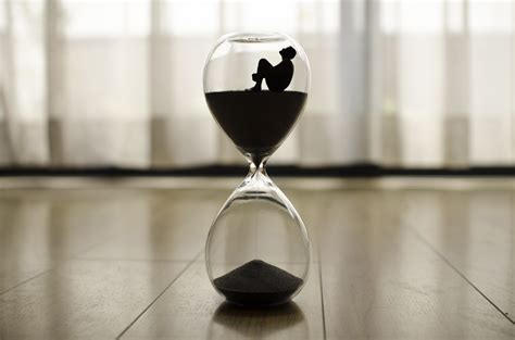 무료 이미지 화이트 시각 검은 와인 잔 모양 모래 시계 시간 시계 의사록 앤티크 시계 유리 잔 시간의 흐름