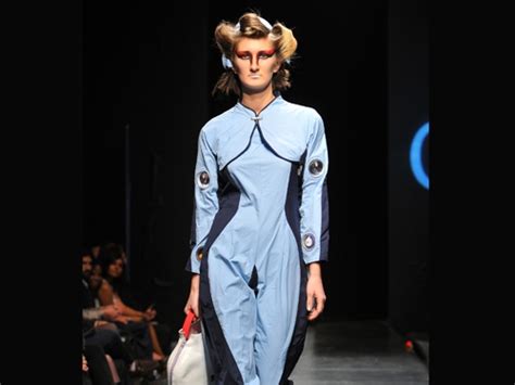 Beyond The Jumpsuit The Future Of Space Fashion New Scientist