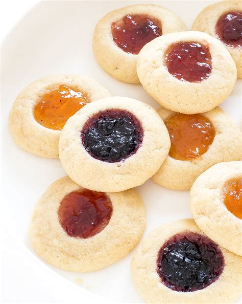 Thumbprint Cookies Chef Savvy Quick And Easy Christmas Cookies