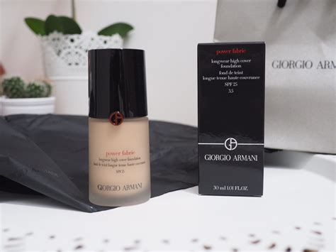 Giorgio Armani Power Fabric Foundation Review And Swatches ⋆ Niapattenlooks