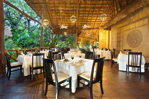 Xul Ha Restaurant Viva Azteca By Wyndham All Inclusive Resort
