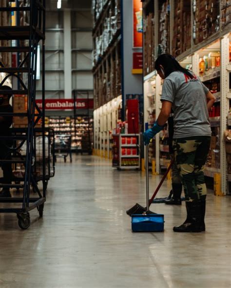 Why You Need A Clean Store Glenview Store Cleaning