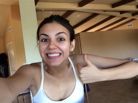 Victoria Justice Leaks 32 Photos ͡° ͜ʖ ͡° The