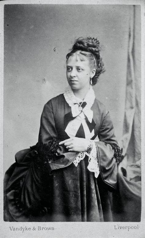 Photographic Portraits Of Victorian Women