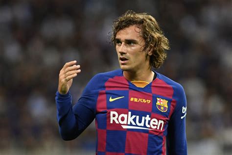 Antoine griezmann hair has made him a fashion icon in the world of football, but it has also been a lightning rod for criticism lately. Antoine Griezmann gives Barcelona a glimpse of the future ...