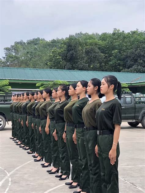 【画像】ミャンマーの女軍隊さん、とてもえっち 画像あつめーる