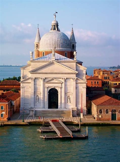Chiesa Del Redentore In Venezia Italy In September Romantic Italy
