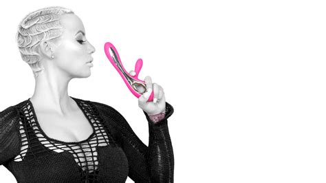 Amber Rose Does Sex Toys With Lelo Welcome To The Toybox Flavourmag
