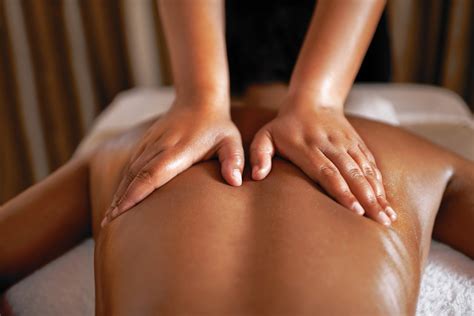 here s why you shouldn t get a massage after drinking alcohol chicago tribune