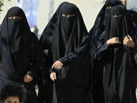 阿拉伯女人能穿裙子吗阿拉伯女人着装为什么要蒙面法库传媒网