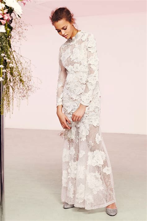 Asos wedding dresses are simple white gowns, but they have evolved in ways unimaginable over the centuries. ASOS Launches Its Own Line of Wedding Dresses and Wedding ...