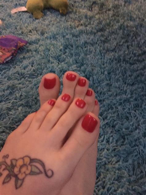 Danielle Dereks Feet