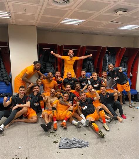 Jun 15, 2021 · galatasaray'da yeni sezon öncesi sağlık kontrolünden geçen oğulcan çağlayan basın mensuplarına açıklamada bulundu. Galatasaray'dan Trabzonspor maçı sonrası galibiyet pozu ...