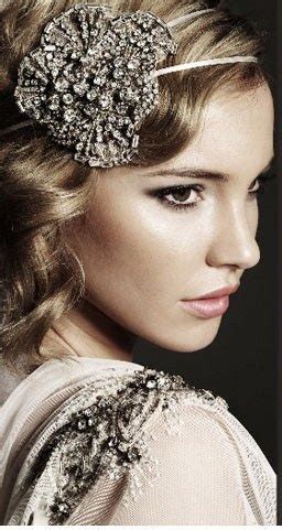 Check spelling or type a new query. Album : Les +20 top photos de coiffure année 30 femme ...