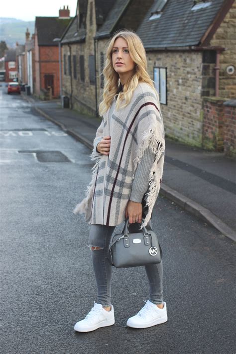 Asos.com has been visited by 100k+ users in the past month HOW TO STYLE A CAPE | UK Fashion Blogger Lurchhoundloves ...