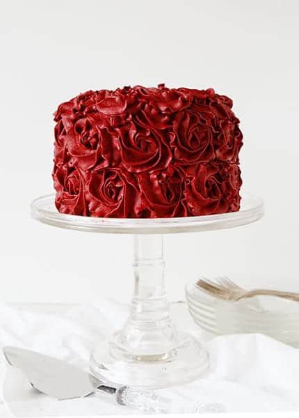 This red velvet cake is similar to the one that started the craze in the 1940s. red velvet buttercream rose cake | i am baker