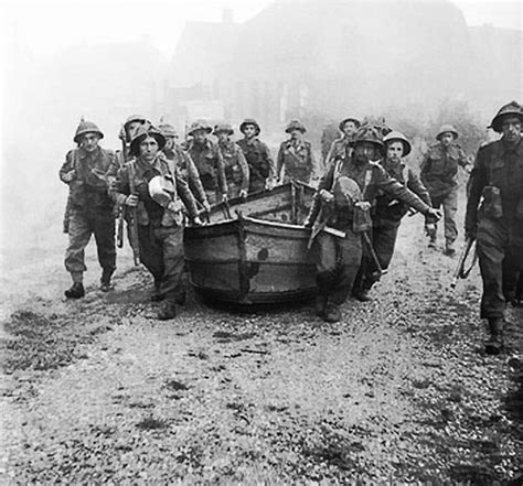Photo British Infantry Carrying Assault Boats In Preparation For
