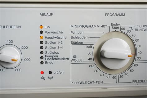In der waschmaschine wirken mechanische kräfte, waschmittel und. Waschmaschine Wasserhahn Zudrehen - Warum Singt Der ...