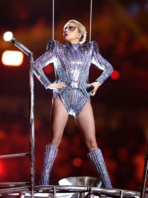 Mira La Brillante Actuación De Lady Gaga En La Super Bowl Li Umo Magazine