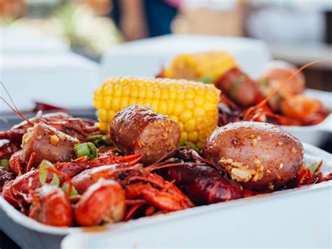 Acclaimed San Antonio Seafood Restaurant Boils Up New Texas Location