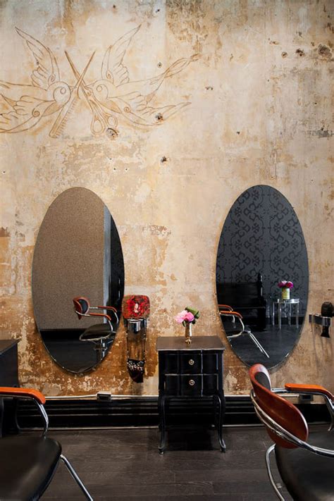 Check spelling or type a new query. Un salon de coiffure au style Glam'rock ! - Frenchy Fancy
