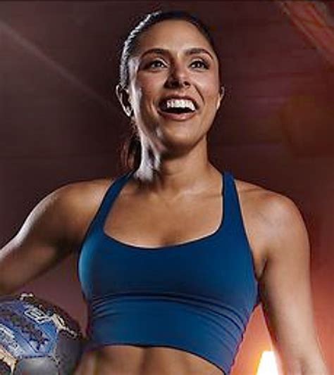 Michelle Khare Boxing Profile Record Stats News And Next Fight