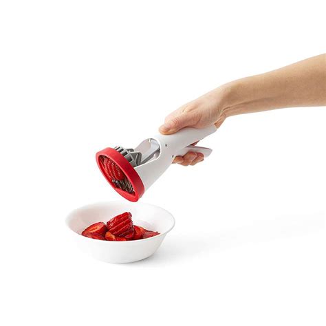 Chefn Strawberry Slicester With Stainless Steel Blades White Buysbest