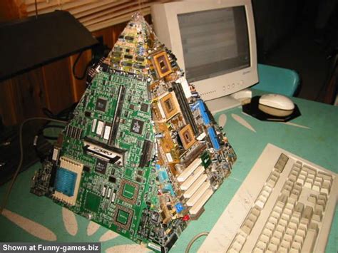 Computer Pyramid Funny Pc Pics How To Recognize An Egyptian Hardware