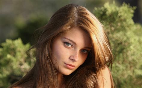 Indiana A Women Model Freckles Long Hair Brunette
