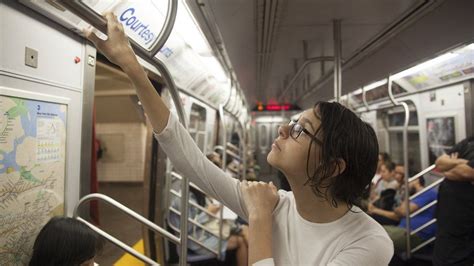 Dr Zizmor Star Of New York Subways Adverts Retires Bbc News