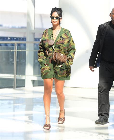 Rihanna Camo Jacket Vlr Eng Br