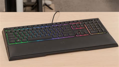 The keys light up and when i click them the lighting effect changes but the keys do not type. How To Change Colors On Your Razer Keyboard - Infoupdate.org