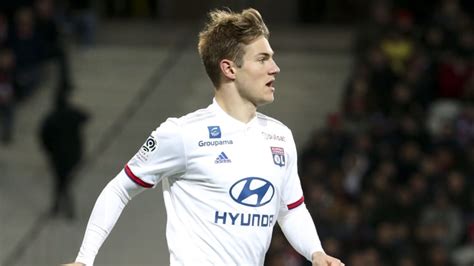 View the player profile of fulham defender joachim andersen, including statistics and photos, on the official website of the premier league. Joachim Andersen Explains Fulham Move & Scott Parker's Role in His Decision