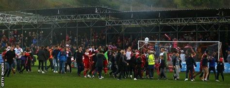Fa Cup Steve King Praises Whitehawk Supporters After Upset Bbc Sport