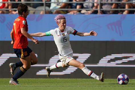 Comment must not exceed 1000 characters. Mesmo com pandemia, futebol feminino investe mais em ...