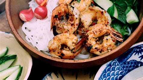 These shrimp recipes will be on the table in half an hour or less. Cold Noodles with Grilled Lemongrass Shrimp Recipe | Bon Appetit