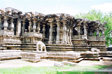 1000 Pillar Temple Go Unesco Gounesco