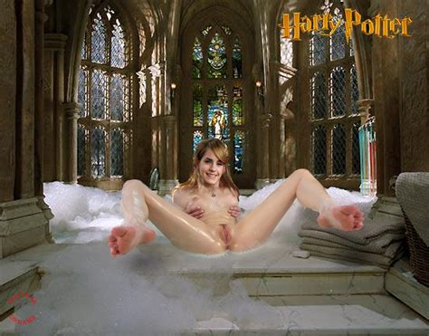 Post Emma Watson Fakes Harry Potter Hermione Granger Outtake