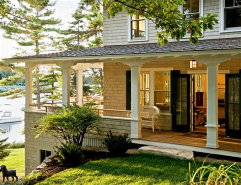 Mendekorasi teras rumah tidak hanya sekedar memberikan ornament tertentu saja, tapi pemilihan warna cat teras juga harus dipilih dengan seksama. Model Teras Depan Dan Belakang Rumah Minimalis