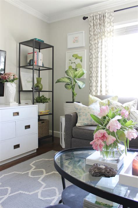 Pick the best furniture materials for small living rooms. Small Home Style: Best Coffee Tables for Small Spaces ...