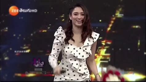 Tamanna In White Skirt Thighs Spicy Stage Dance Xxx Mobile Porno