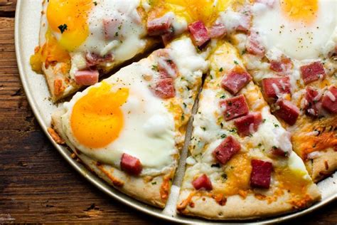 Best Ham Egg And Cheese Breakfast Pizza Recipe How To Make Ham Egg And Cheese Breakfast Pizza